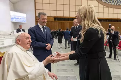 Durante el encuentro, el papa argentino le preguntó a Yáñez por su hijo Francisco
