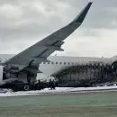 Impactante video: un avión de Latam se incendió tras chocar con un carro de bomberos