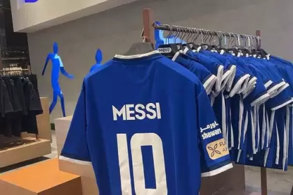 En Arabia Saudita venden una camiseta con el número y nombre de Messi