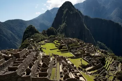 Perú cierra Machu Picchu a medida que crecen las protestas antigubernamentales
