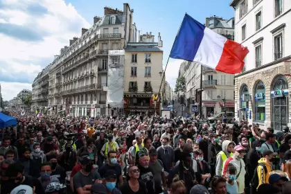 Emmanuel Macron se prepara para más protestas