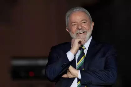 Lula da Silva anunció un aumento del salario mínimo