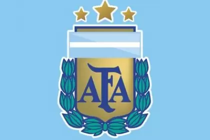 El escudo de AFA, con las tres estrellas