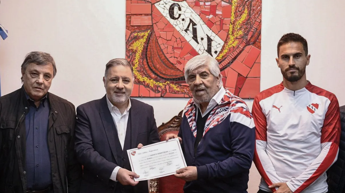 Directivo mexicano 'ayuda' al Club Atlético Independiente a saldar sus  deudas.