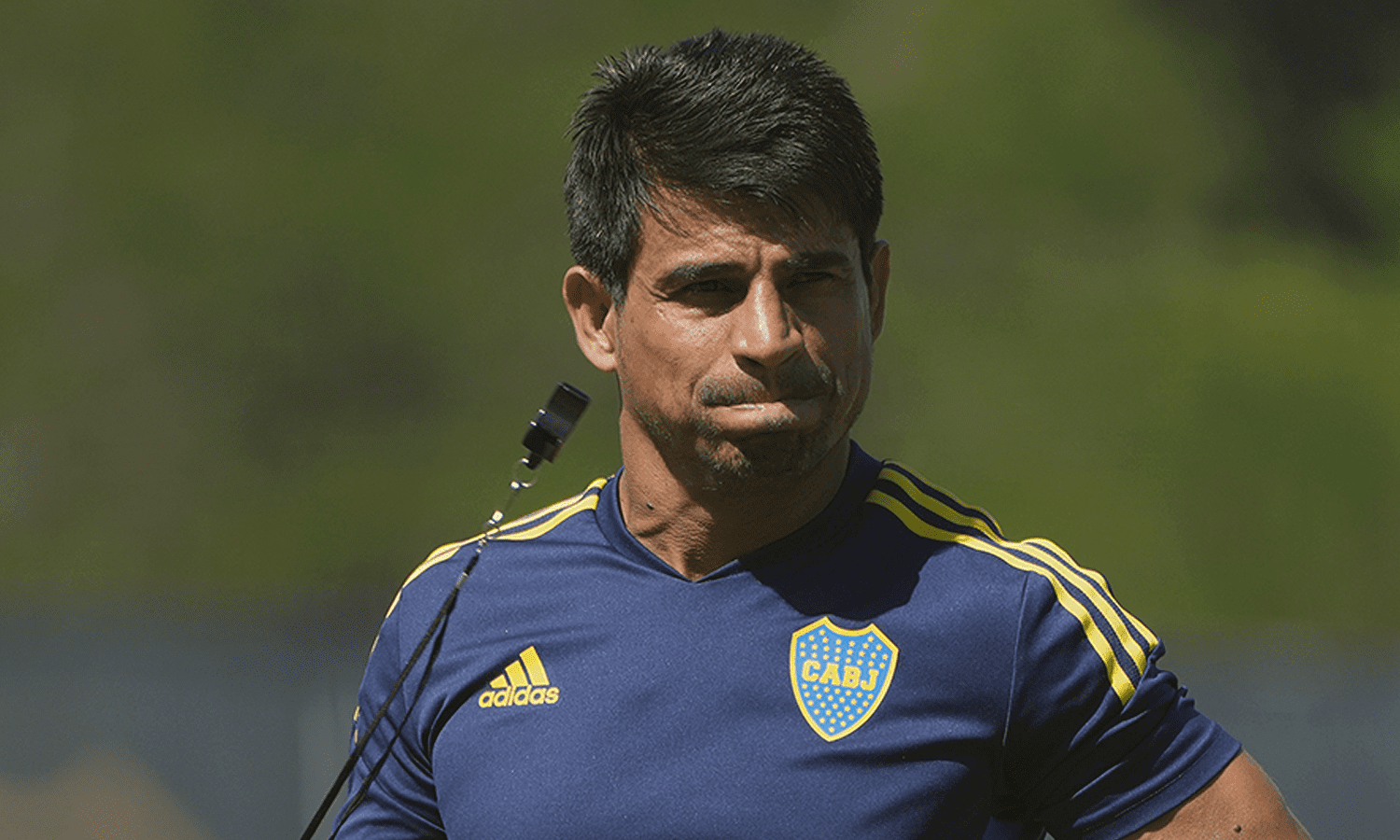 Hugo Ibarra se descompuso en el entrenamiento de Boca y fue trasladado de urgencia a una clínica