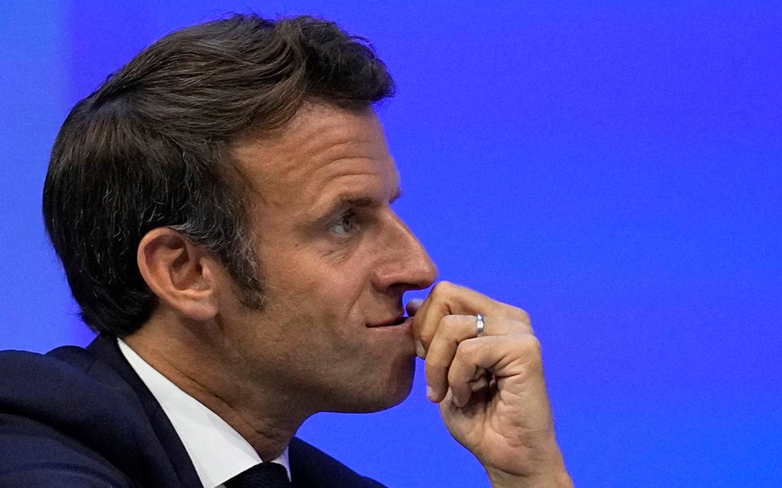 Emmanuel Macron se sobrepone a la moción de censura