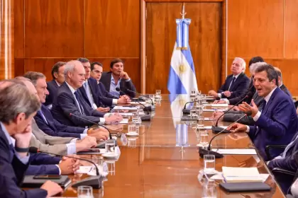 El ministro de Economía, Sergio Massa, reunido con representantes de bancos
