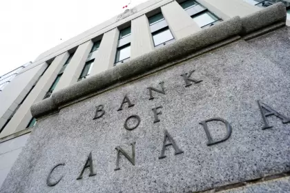 Canadá no sigue los pasos de la Fed