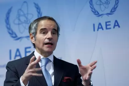 El argentino Rafael Grossi fue elegido para un segundo mandato en la agencia nuclear de la ONU