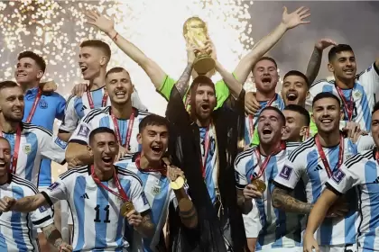 El entrenador del seleccionado argentino Lionel Scaloni convocó a los 26 campeones del mundo