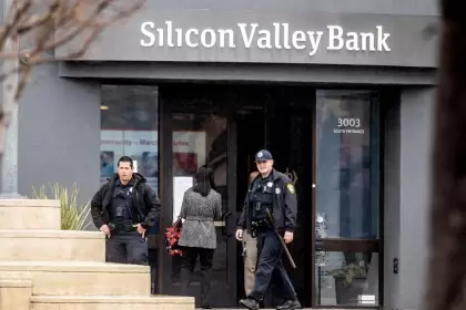 Cerca de 190 bancos podrían enfrentar el destino de Silicon Valley Bank, según un nuevo estudio