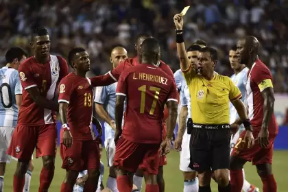 Argentina jugó apenas dos veces ante Panamá y en ambas logró la victoria