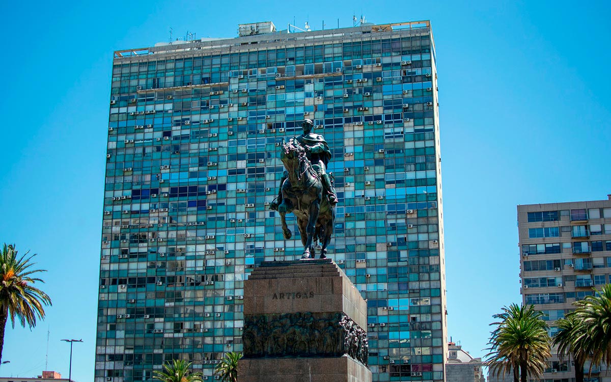 La "city" financiera montevideana decae por mudanzas de instituciones