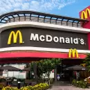 Más de 100 empleados acusan a McDonald's de acoso sexual y racismo