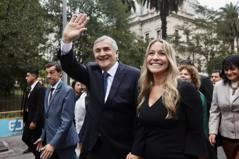 El viernes, Morales abri las sesiones de la Legislatura de Jujuy. Aqu, con su mujer: Tulia Snopek.