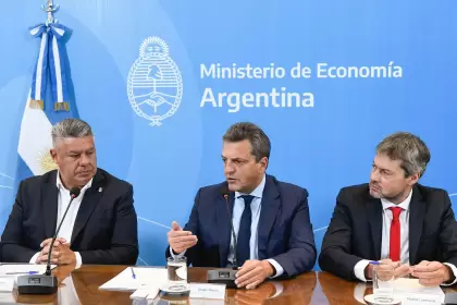 Tapia junto a Massa y Lammens en el Ministerio de Economía