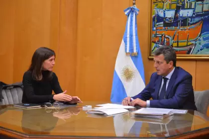 Massa y Raverta lanzan plan para comprar garrafas subsidiadas
