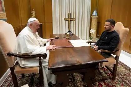 Zelenski se reunió con Francisco en Roma