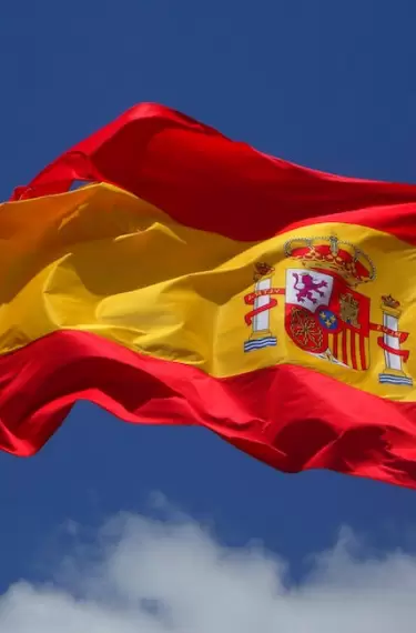 España: entre las prioridades del vecindario, el agua y la memoria