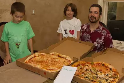 A precios de hoy, Laszlo Hanyecz pag US$ 135 millones por cada pizza