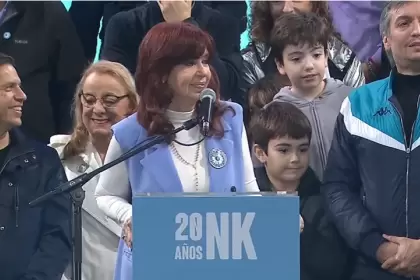 Cristina Fernández de Kirchner en Plaza de Mayo: "Este gobierno es infinitamente mejor de lo que hubiese sido otro de Mauricio Macri"
