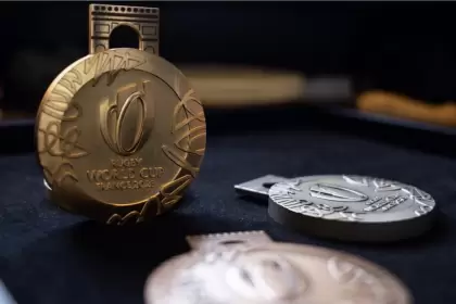 Las medallas que se entregarn en el Mundial de Rugby 2023 fueron fabricadas con restos de celulares reciclados