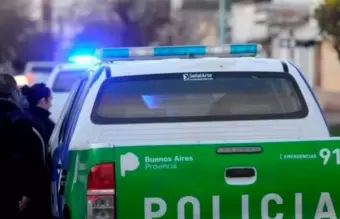 Un policía que manejaba para una app frustró un robo a los tiros en Quilmes: los ladrones tenían un arma falsa