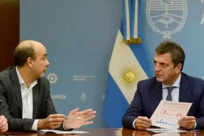 Eduardo Setti, secretario de Finanzas, junto al ministro de Economía Sergio Massa