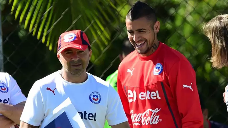 Jorge Sampoli dirigió también a Arturo Vidal en la Selección de Chile