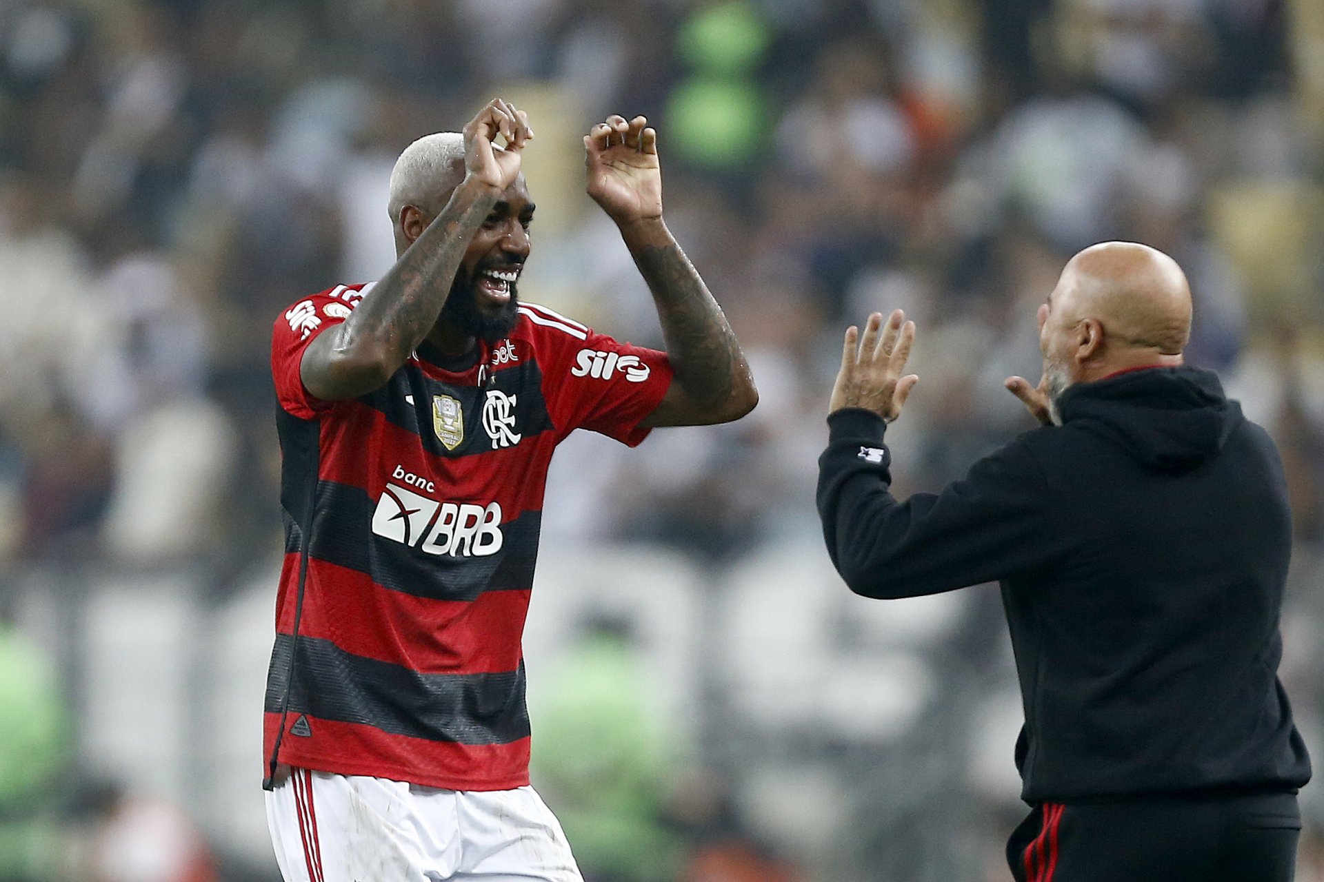 Sigue el escándalo en Flamengo: dos jugadores se agarraron a las trompadas y uno terminó con la nariz fracturada