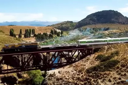 Tren Patagónico: cómo llevar el auto y viajar a Bariloche en camarote por menos de $ 18.000