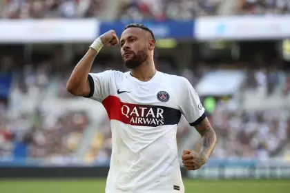 Neymar tiene contrato hasta mediados de 2027 en el PSG