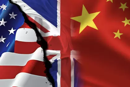 Reino Unido, entre EE.UU. y China