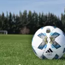 Se presentó "Argentum 1893", la nueva pelota del fútbol argentino con las tres estrellas: cuánto cuesta