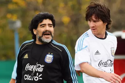 Maradona y Messi, en el mejor equipo de todos los tiempos según la IA