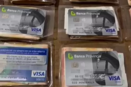 Julio Segundo "Chocolate" Rigau tenía 49 tarjetas de débito en su haber cuando estaba frente a un cajero automático.