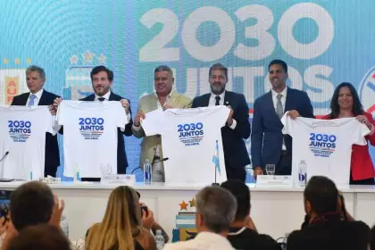 Argentina, Uruguay y Paraguay inaugurarán el Mundial 2030