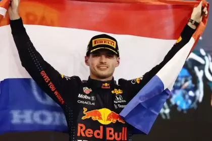 Verstappen tiene contrato hasta el 2028 en Red Bull
