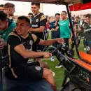 Cuidado, Perrito al volante: Barrios se adue del carrito para festejar la victoria de San Lorenzo con sus compaeros