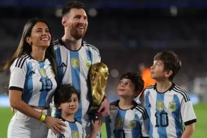 River le regal uno de los palcos principales del estadio a la familia de Lionel Messi
