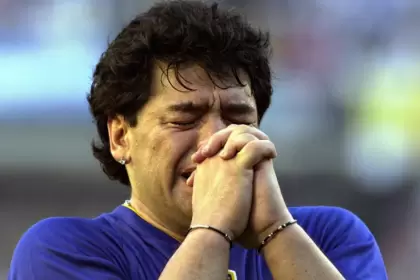 "Yo me equivoqué y pagué, pero la pelota no se mancha", la inolvidable frase de Maradona en su despedida del fútbol