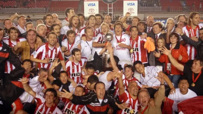 El Estudiantes de Sabella salió campeón de la Copa Libertadores 2009 al vencer 1-2 a Cruzeiro en Brasil