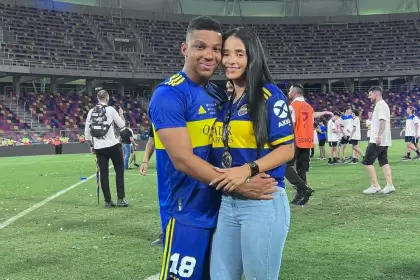 Tatiana Gmez, esposa de Frank Fabra, defendi al futbolista de Boca de las fuertes crticas de los hinchas