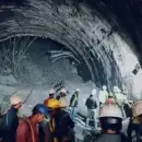 Unos 40 indios están atrapados en un túnel