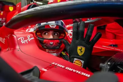 Sainz afronta su tercera temporada con Ferrari
