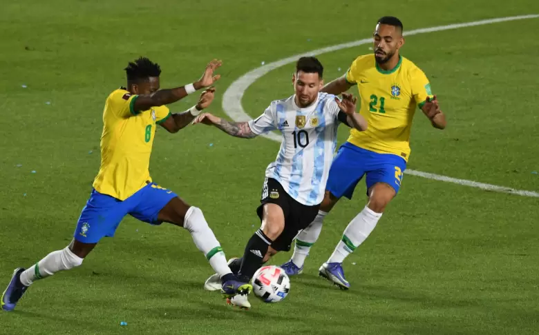 Brasil tiene ventaja mnima sobre Argentina en el historial