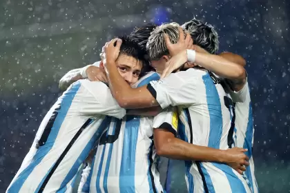 Argentina aplastó a Venezuela y se clasificó a los cuartos de final del Mundial Sub-17