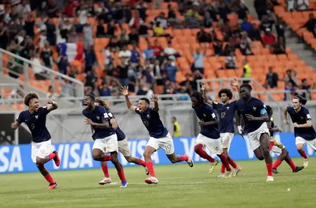 Francia venció por penales a Senegal y se clasificó a los cuartos de final del Mundial Sub-17