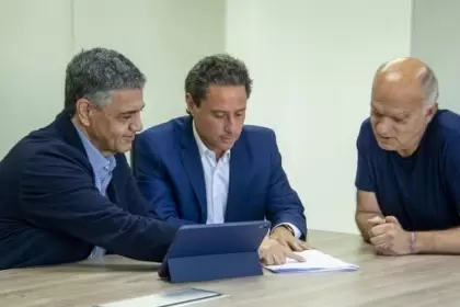 Jorge Macri, con Néstor Grindetti y Gabriel Sánchez Zinny, reunidos.