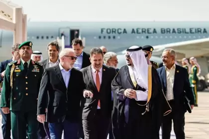 Lula busca inversiones en Medio Oriente